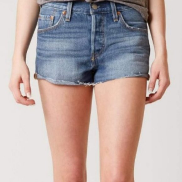 NWT Levi's 501 High Rise Denim Short - Picture 5 of 7